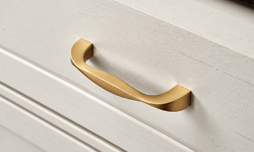 Brushed Gold Bar Pulls